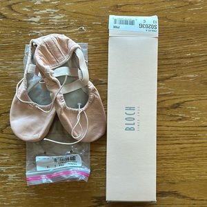 Bloch girl’s split sole ballet shoes, size 13. Prolite 2 hybrid